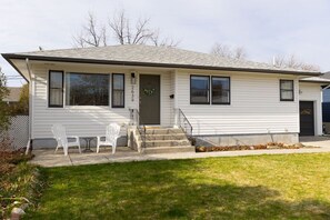 Exterior - Modern Home in Central Billings (Billings)