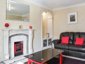 Living area - 2 bedroom accommodation in Whitby (Whitby)