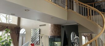 Lakeside getaway w/ double patio + 2 kitchens, a short ride to downtown Detroit