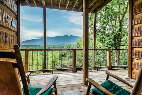 Laurel Valley Mountain Retreat