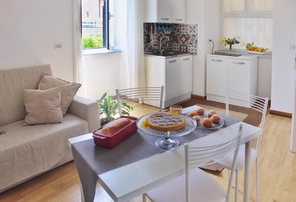 City appartement | Woonruimte | Ledtelevisie