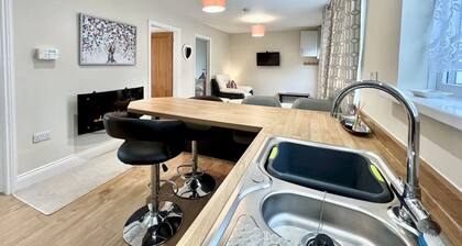 Modern Cosy home, Limeslade Bay - Pass the Keys
