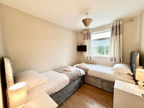 2 chambres, fer et planche Ă repasser, Wi-Fi gratuit, draps fournis