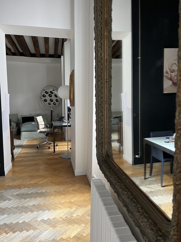 Interior - Wonderful Germain Apartment (Paris)