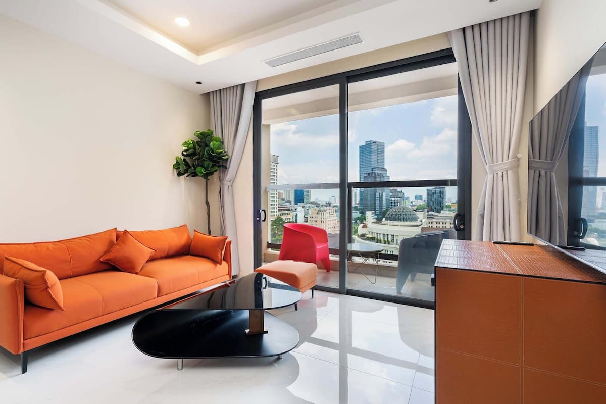 Deluxe Apartment, 3 Bedrooms, Kitchen, City View | Living area | 42-inch Smart TV with cable channels, Netflix, streaming services