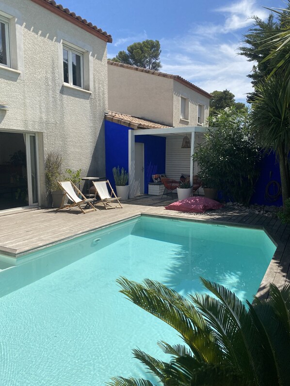 Piscine extérieure, piscine chauffée