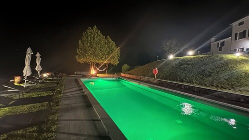 Luxury Villa Baloccaia ,Heated Pool Lucca Italy 
8 bedrooms all AC, 9 bathrooms 