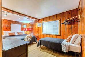 3 slaapkamers, reisbedje, wifi, beddengoed