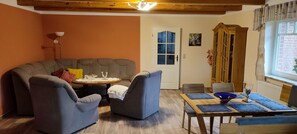 Dining - Ferienhaus mit Blick auf den Pfarrsee (Wokuhl-Dabelow)