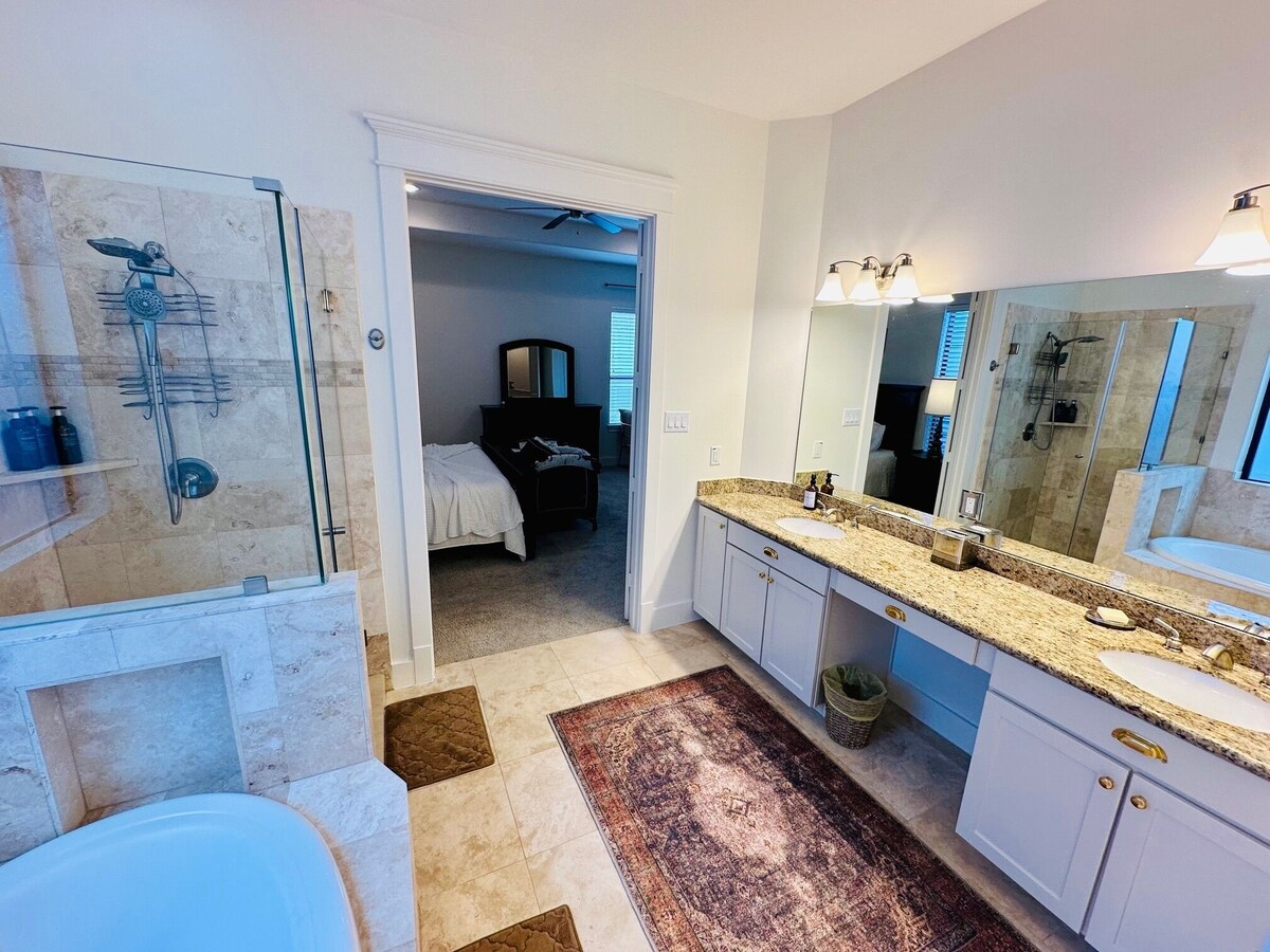 Photo 38 of Family-friendly hidden gem w/ pool oasis! Perfect location, close to everything!
