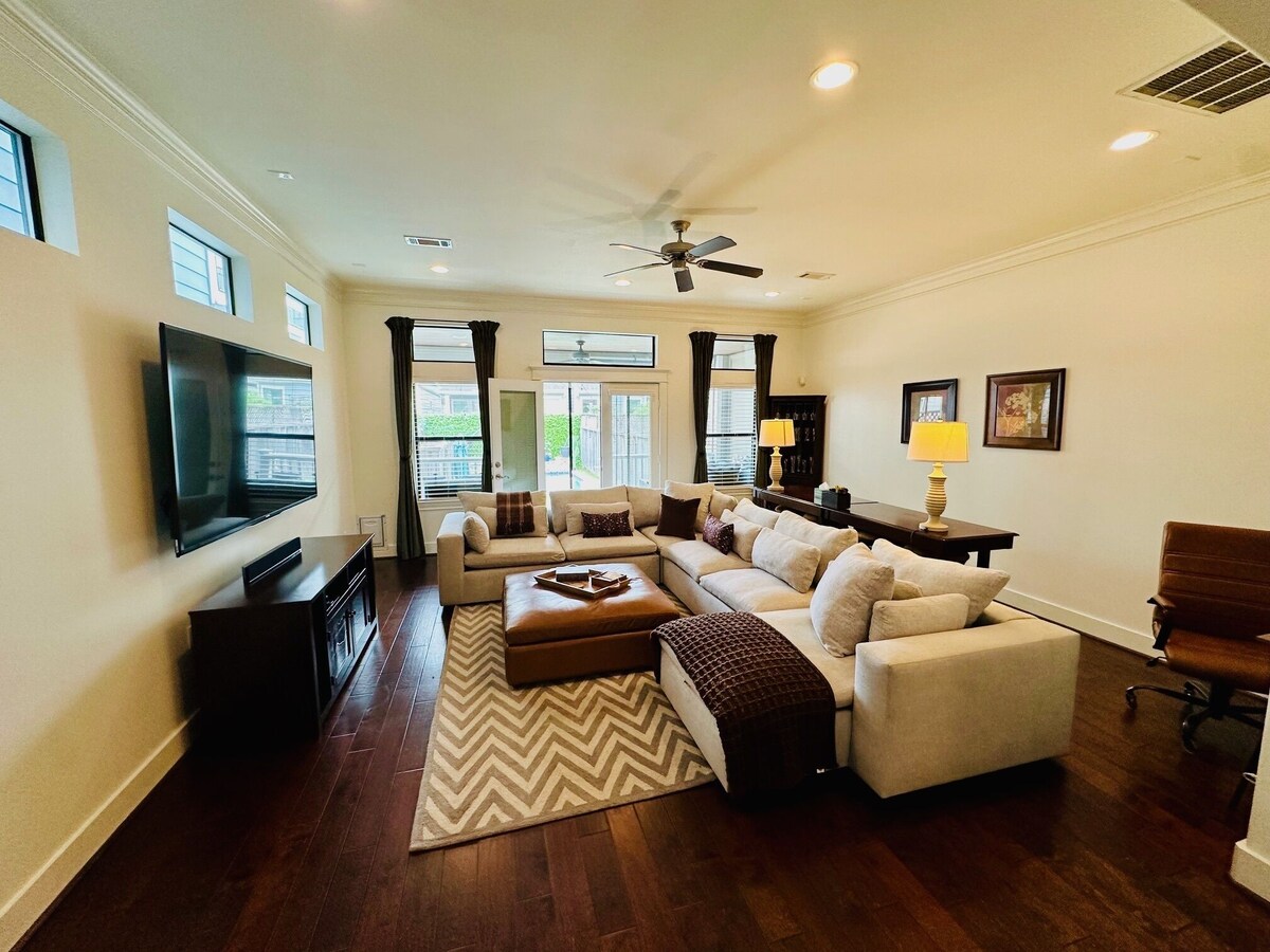 Photo 18 of Family-friendly hidden gem w/ pool oasis! Perfect location, close to everything!