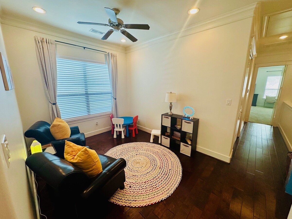 Photo 32 of Family-friendly hidden gem w/ pool oasis! Perfect location, close to everything!