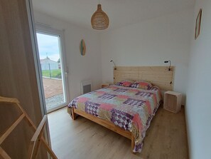 3 chambres, fer et planche à repasser, lit parapluie, Wi-Fi gratuit