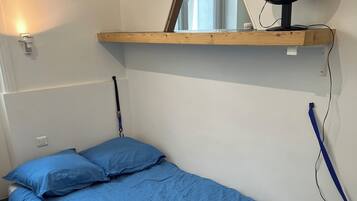 1 sovrum, strykjÀrn/strykbrÀda, wi-fi och sÀngklÀder