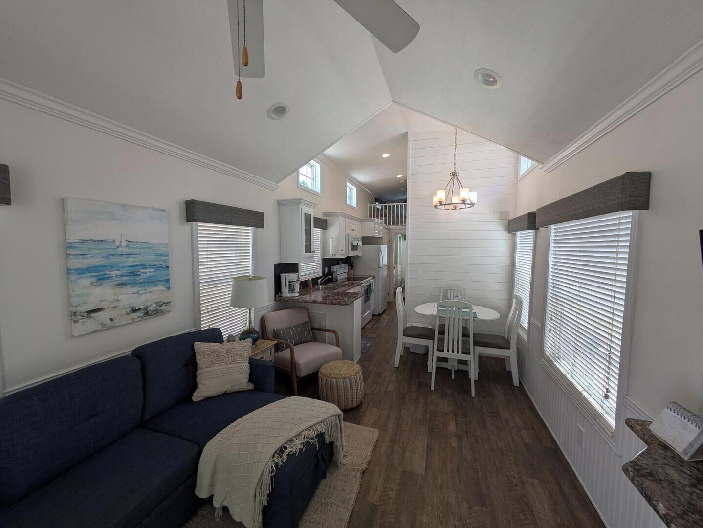 C10-A Lake View Tiny Home Cabin on Lake Norman