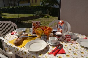 Apartment, 2 Bedrooms, Garden View | Garden - Luminous Flat With Garden 300m From the sea (San Michele al Tagliamento)
