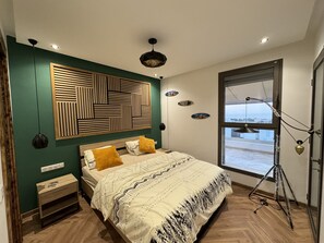 3 bedrooms, iron/ironing board, travel cot, WiFi