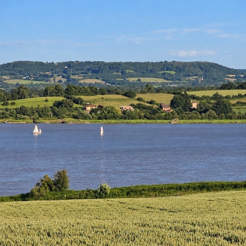 The Riverside Retreat