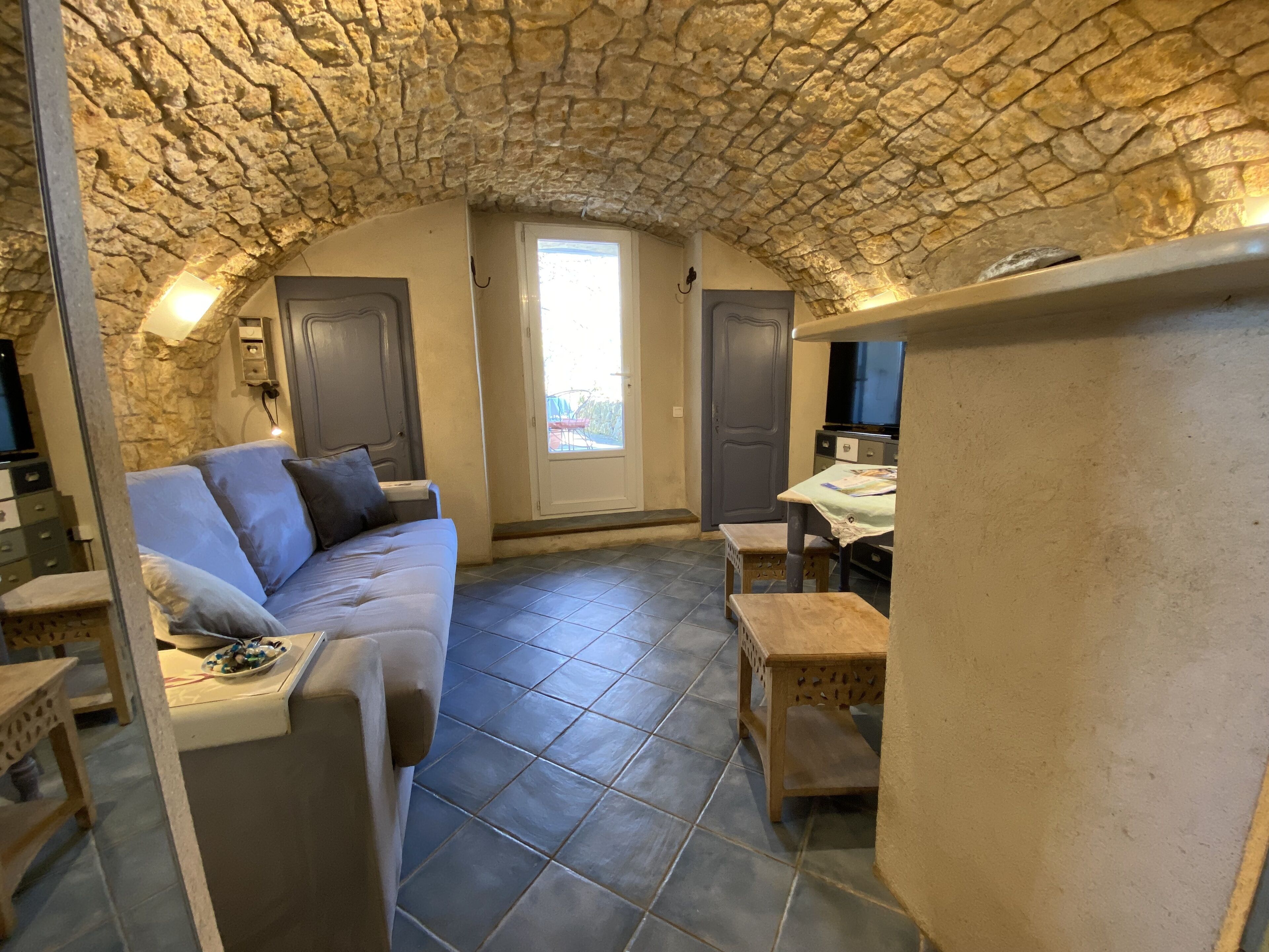 スマートテレビ、ステレオ