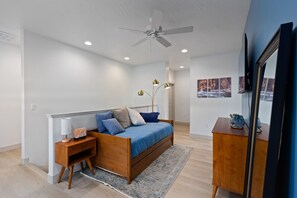 3 soverom, strykejern/-brett, reiseseng for barn og wi-fi (inkludert)