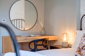 3 soverom, skrivebord, strykejern/-brett og wi-fi (inkludert)