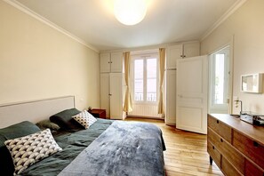 4 bedrooms, iron/ironing board, WiFi, bed sheets - Maison Centre-ville, Idéale JO (Aulnay-sous-Bois)