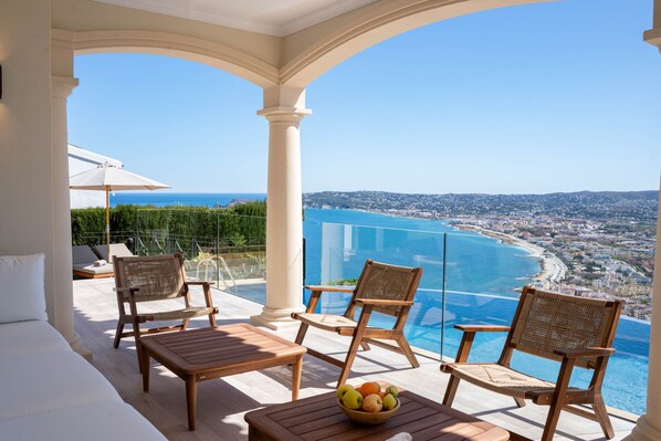 Terrace/patio - Villa San Antonio, las Mejores Vista de Jávea, Lujo Para 8 Personas (Jávea)