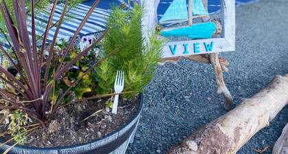 Ocean view guest suite, completely self contained, beautiful outdoor patio