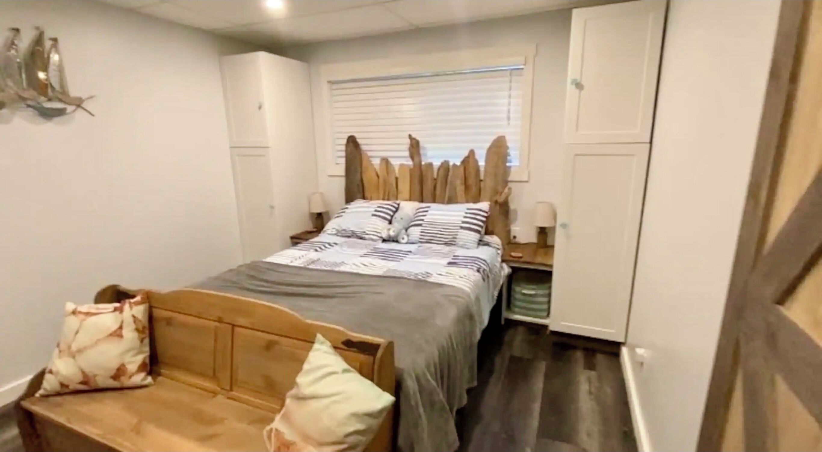 1 bedroom, desk, iron/ironing board, WiFi (free)