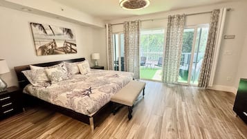 4 dormitorios, tabla de planchar con plancha, cuna de viaje