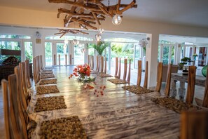 Banquet hall