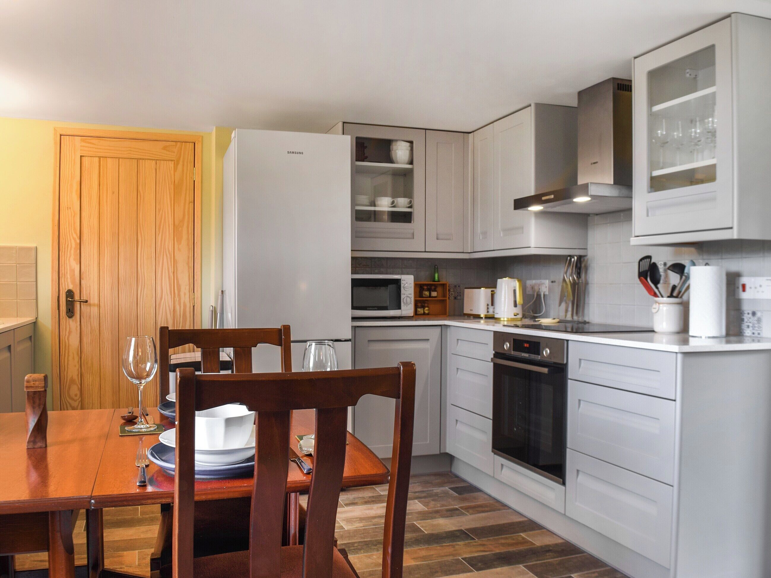 Dishwasher, highchair