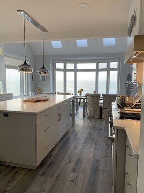 Fridge, microwave, oven, stovetop - INCREDIBLE ocean cliff views at your doorstep on very private acreage + parking. (Cape St. Marys)