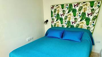 2 bedrooms, in-room safe, iron/ironing board, free WiFi