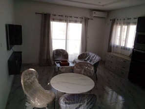 Living area - Furnished apartment for rent Dakar Ouakam (Dakar)