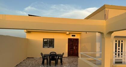 Maison 3 Chambres Avec Piscine à Malikounda Près de Saly