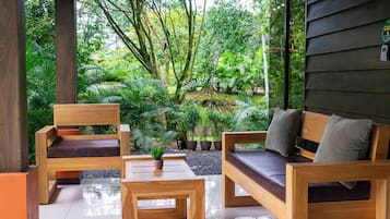 Superior Villa, 2 Bedrooms | 1 bilik tidur, peralatan tempat tidur premium, gebar bulu kapas