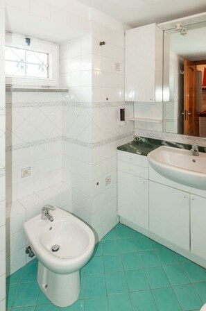 ヘアドライヤー、タオル