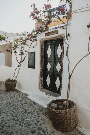 Exterior detail - The Boat Builders House - Oia  (Oia)