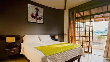 Family Room, Balcony, Partial Sea View