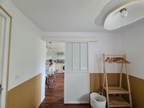 Interior - Au'thie for two (Authie)