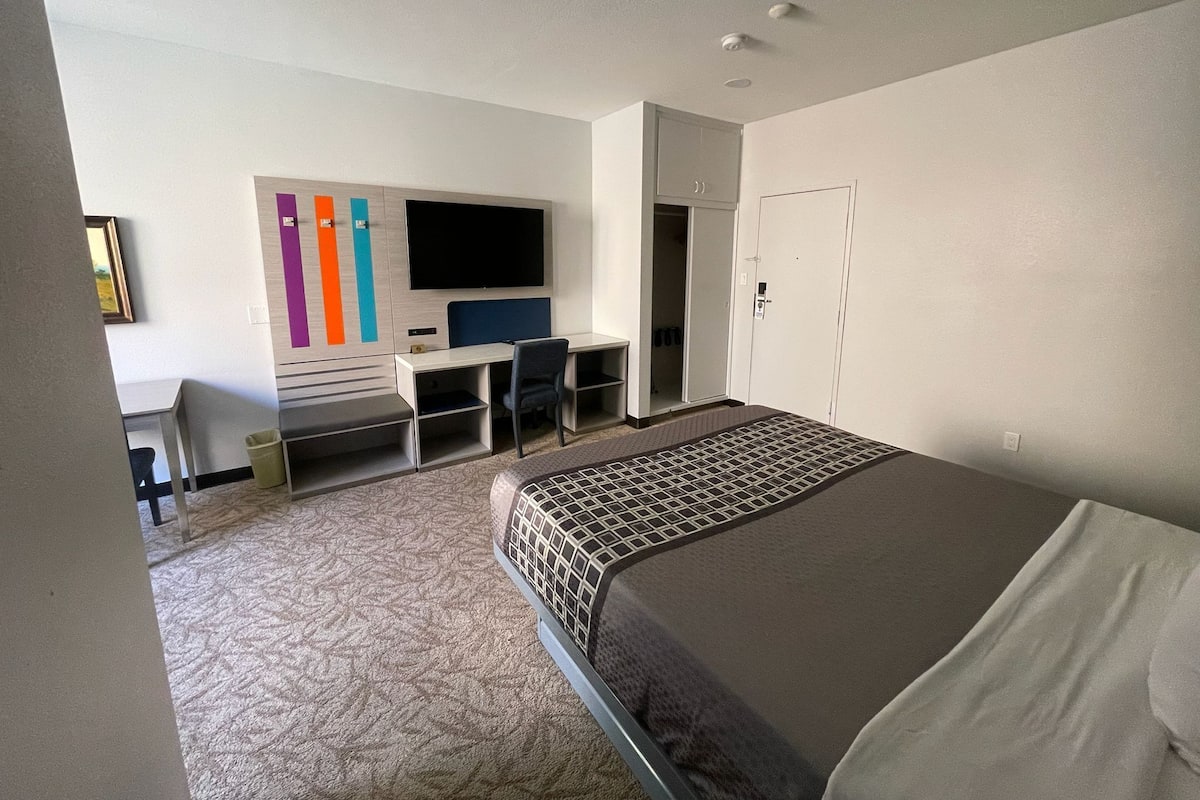 Business eenpersoonskamer | 1 slaapkamer, Italiaanse Frette-lakens, luxe beddengoed, een bureau