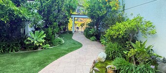 Hotel Pacific Garden