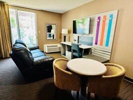 Habitación Confort doble | Servicio de comidas en la habitación