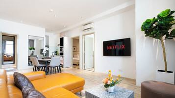 Deluxe Apartment, 3 Bedrooms, Kitchen, City View | View from room