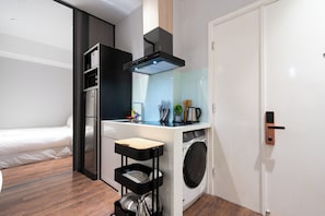 Deluxe Apartment, 3 Bedrooms, Kitchen, City View - THE ONE Saigon Luxury Citypoint (Ho Chi Minh City)
