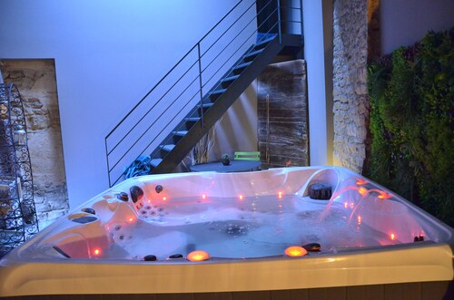 Appartement de 80m2 Dans Ancien Corps de Ferme Spa, Sauna , Fitness