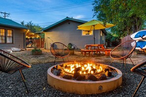 Terrace/patio - Relaxing Oasis - Walk to Lake Austin, Pet Friendly
 (Austin)