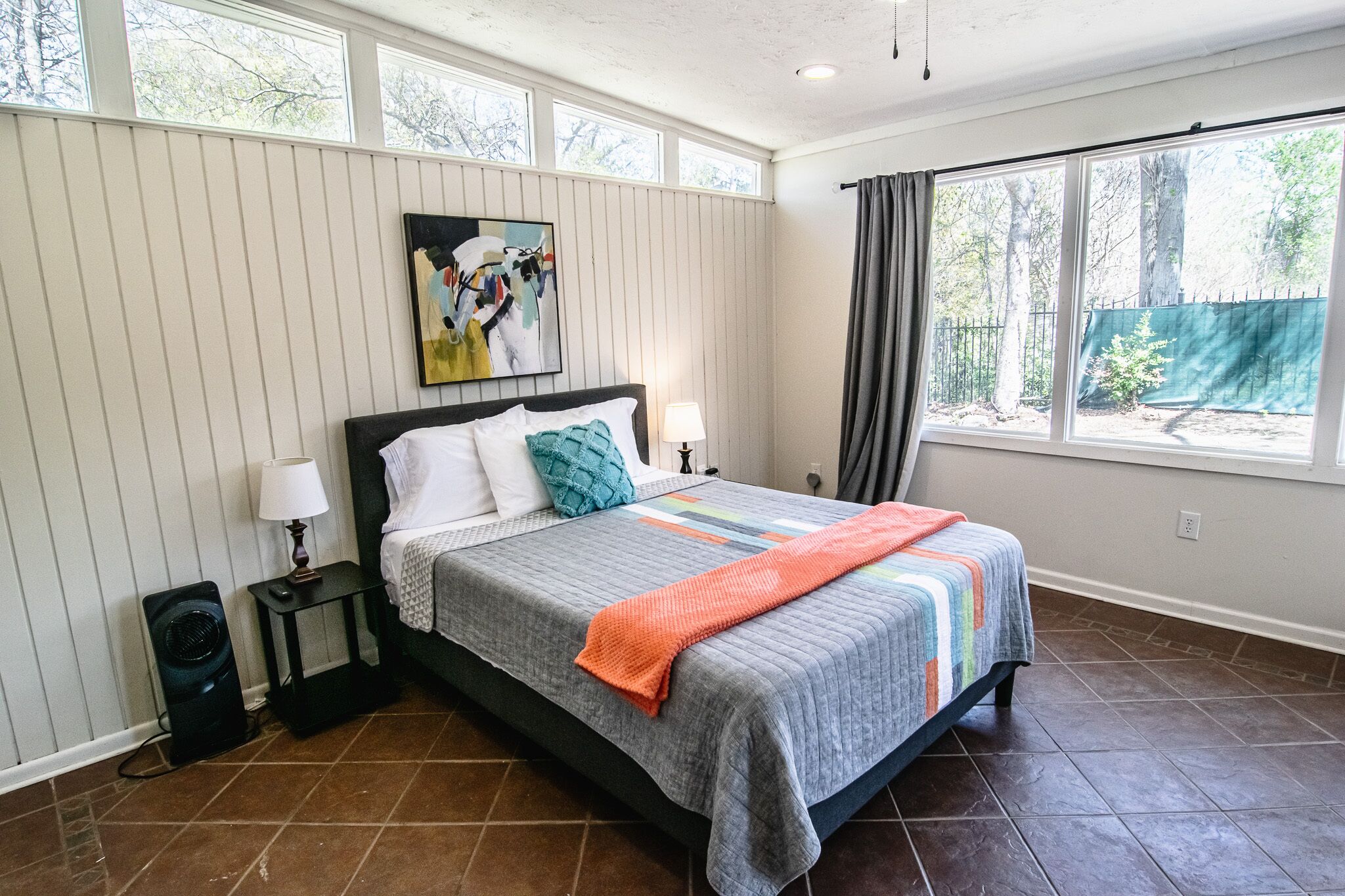 3 chambres, fer et planche à repasser, Wi-Fi gratuit, draps fournis