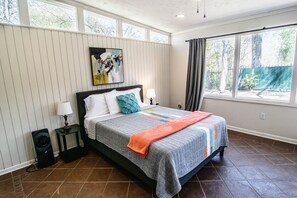 3 bedrooms, iron/ironing board, free WiFi, bed sheets - Belhaven Beauty  3BR/2BA Near Belhaven College & Med Center (Jackson)